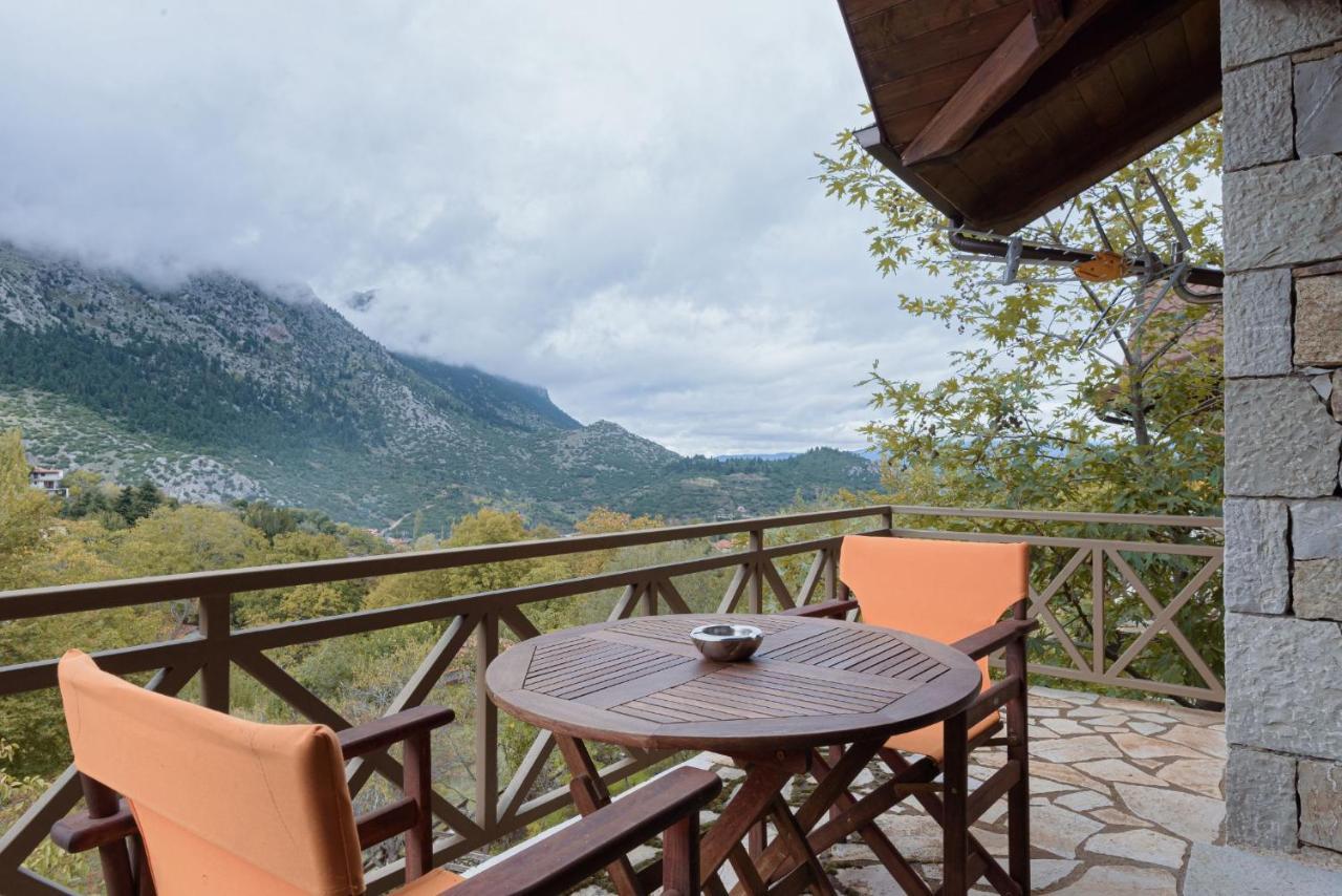 Parnassus Dreamwood Chalet Eptálofos المظهر الخارجي الصورة
